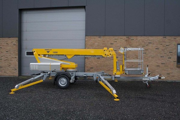 NACELLE - NACELLE SUR REMORQUE - NACELLE TELESCOPIQUE TRACTABLE 13M