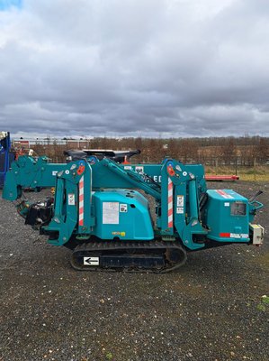Mini grue araignée Maeda MC285CRME